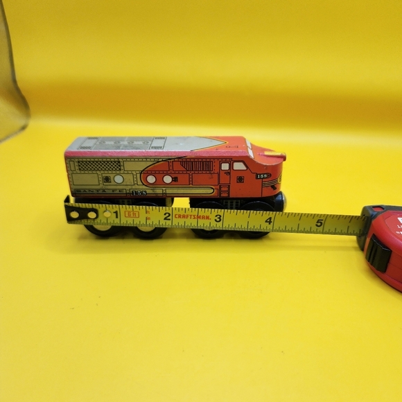 Lionel Heritage Series Wood Diesel Santa Fe Engine # 50272 Magnetic 2006 - Picture 6 of 6